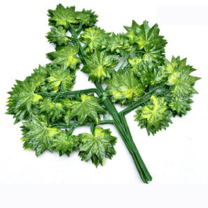 artificial green mapple leaves